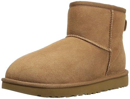 UGG Women’s Classic Mini Boot — Chestnut (Size 7)