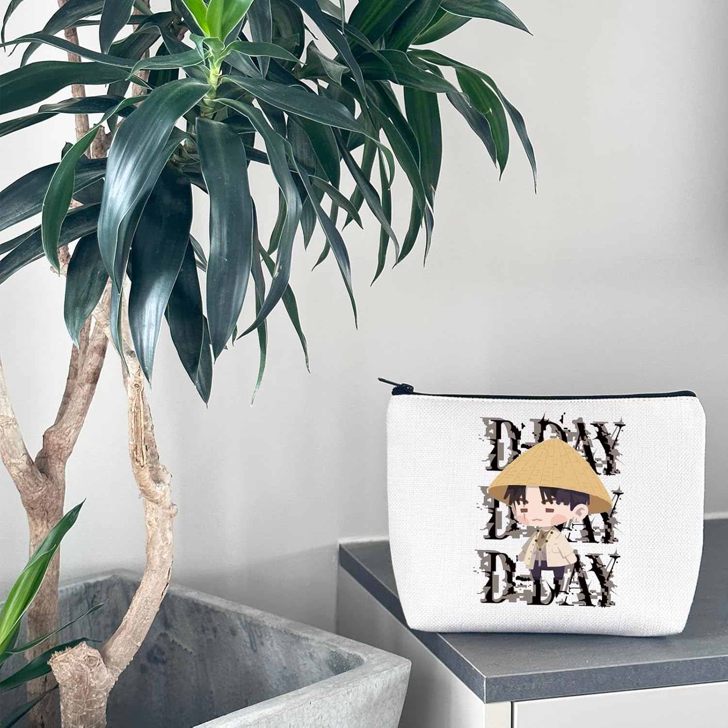 WCGXKO Alum Gift Army Members Merch Korean Group Gift Band Character Makeup Bag (DAY-bag) - Image 3