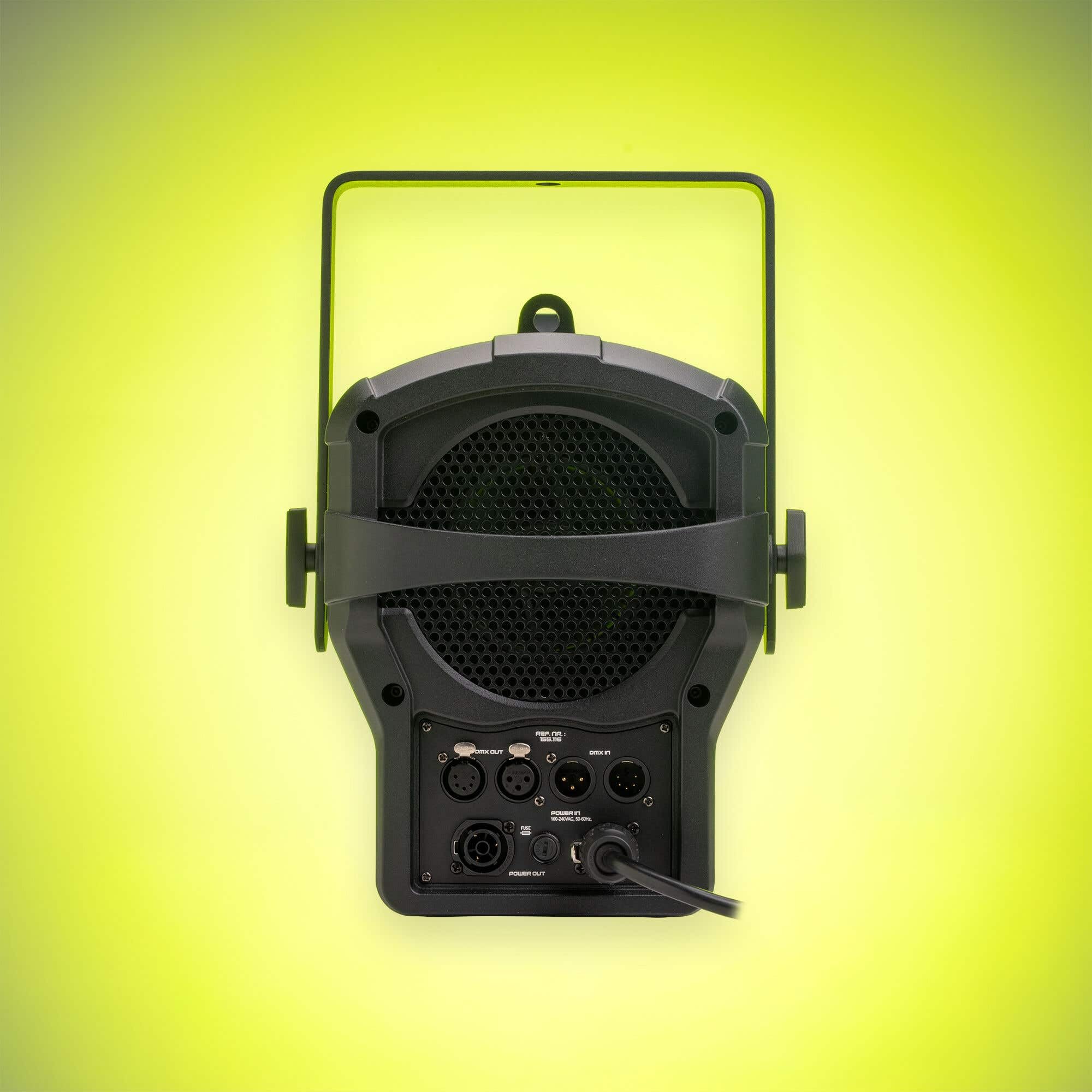 BeamZ Professional BTM250FC Foco Fresnel LED RGBALC 250W con zoom motorizado