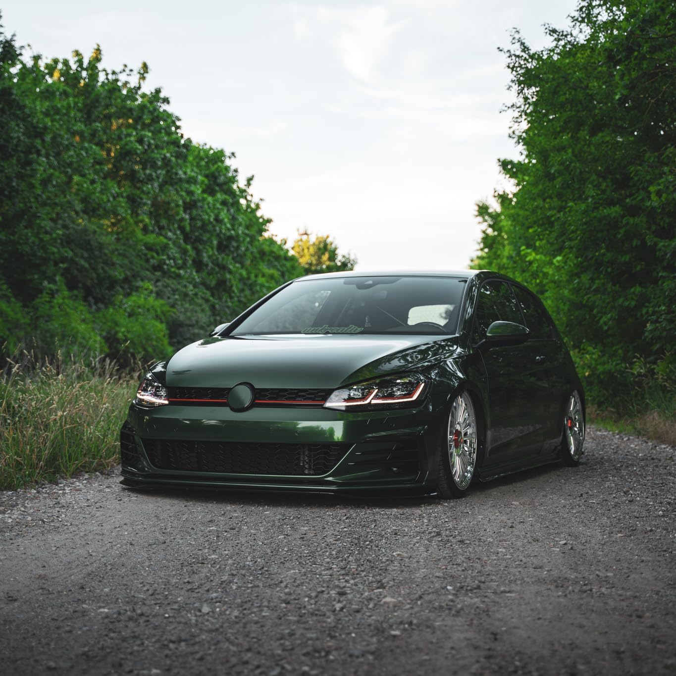 VViViD+ Ultra Gloss Premium Vinyl Car Wrap Film (3ft x 5ft, Gloss Sonoma Green)