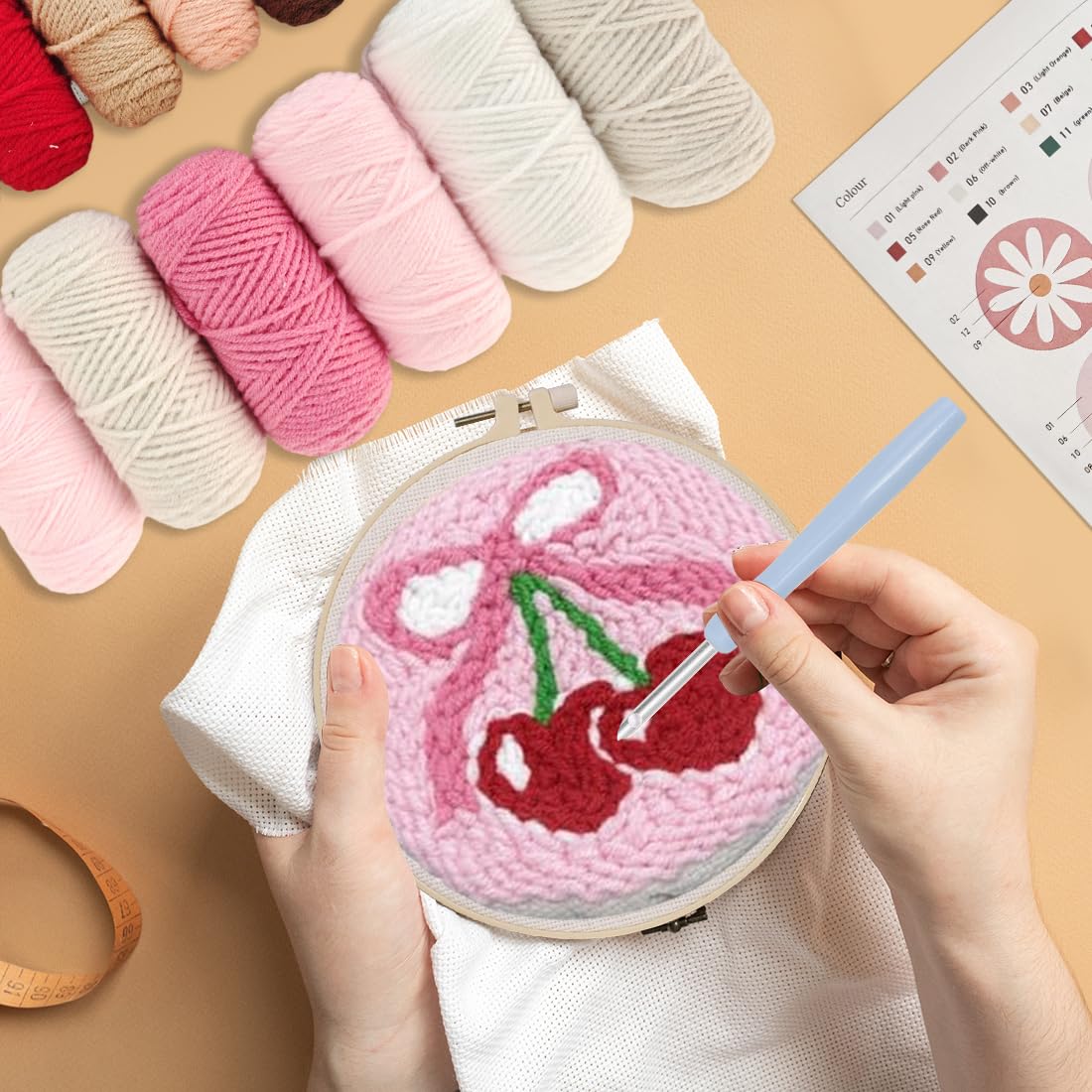 Wapasezyar 6-teiliges Punch Needle Set, Christmas DIY Untersetzer Set Erwachsene, Embroidery Starterset Bastelsachen mit Stickrahmen Holz für Anfänger und Kinder