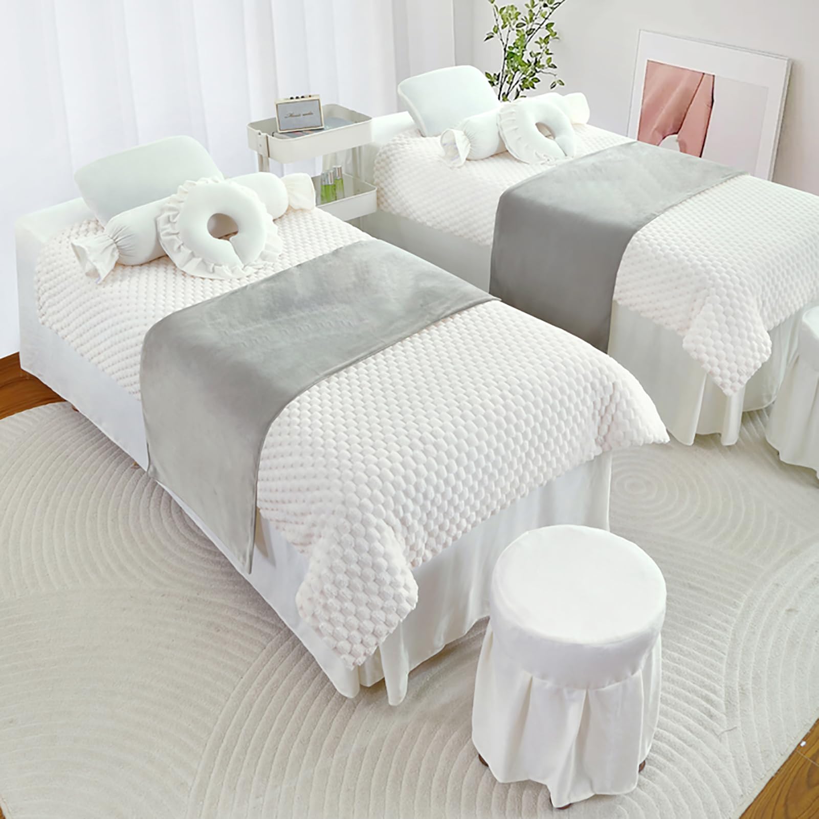 Zestaw pościeli do salonu SPA: czteroczęściowy zestaw: obrus (z spódnicą), pokrowiec na koc, poszewki na poduszki i pokrowce na krzesła, narzuta na łóżko i narzuta do salonu, kolor biały, 70 x 185 cm
