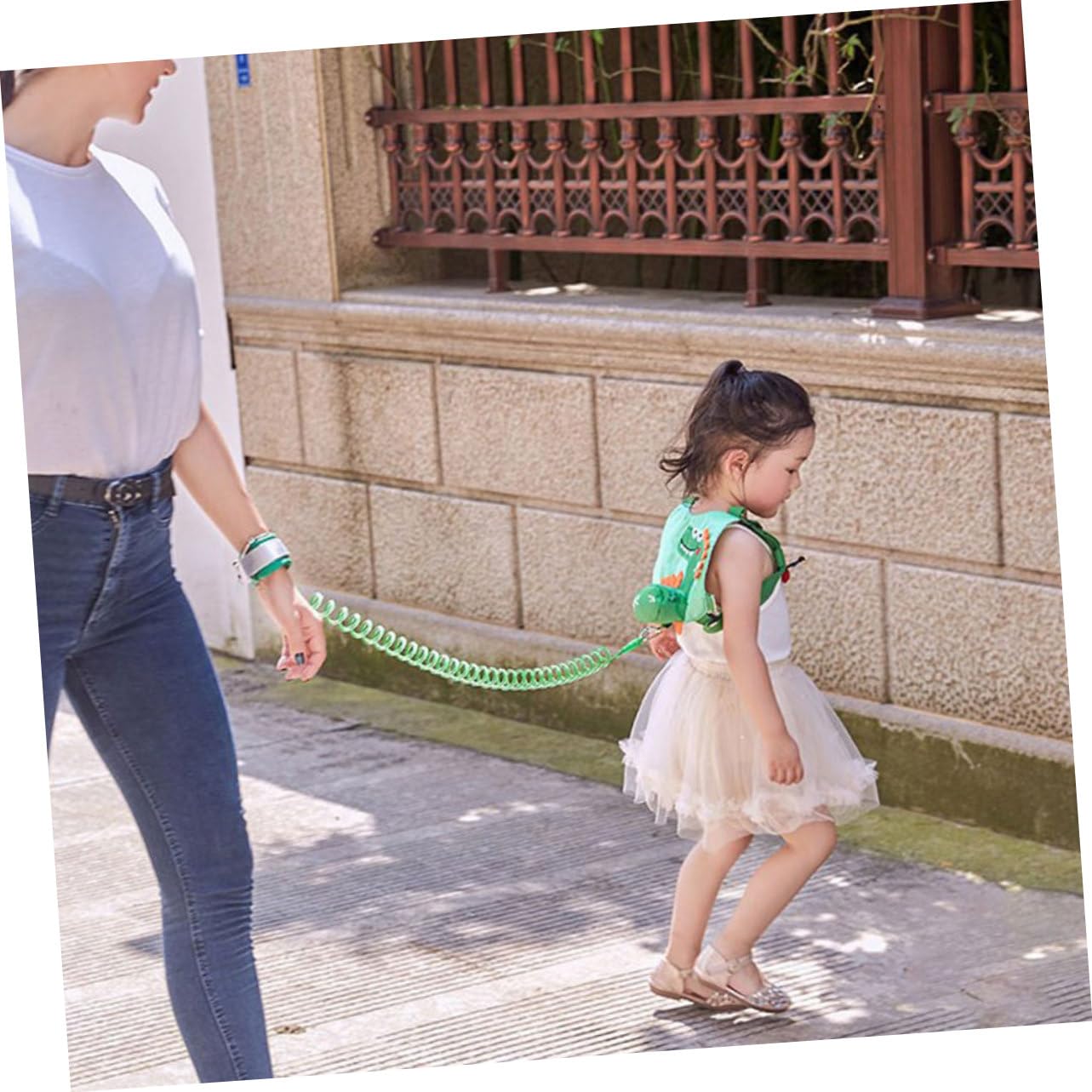 Toyvian 1set Boy Girl Safety Dinosaur Design -Lost Wrist Link Leash for Toddlers Comfortable Boy Girl Leash for Outdoor Exploration Breathable Safety Strap for Boy Girl