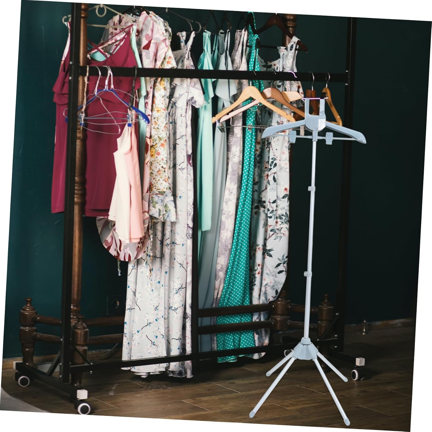 Steamer Hanger for Ironing Portable Garment Rack Drying Stand for Heated Clothes Steamer