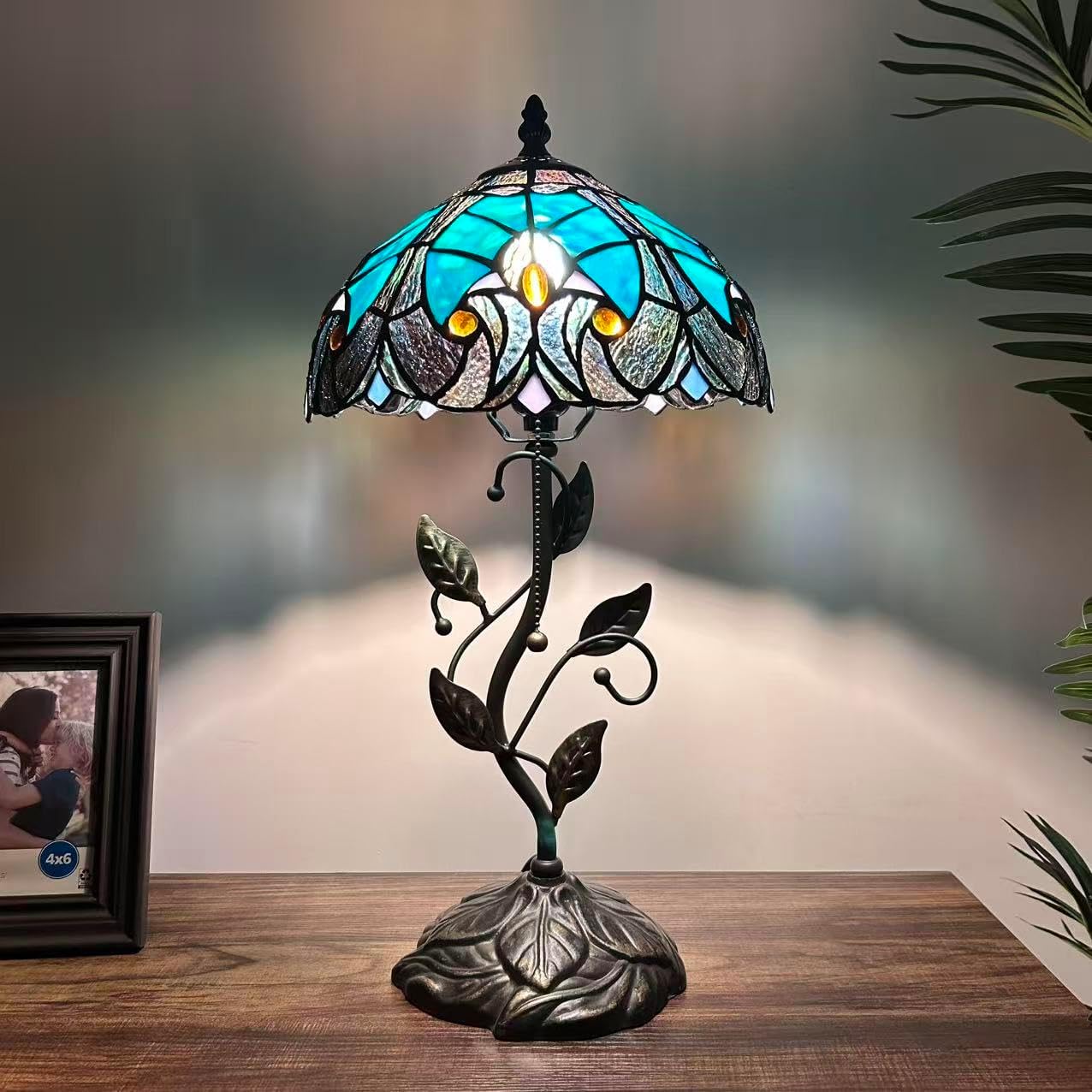 Tiffany Table Lamp Green Brown Stained Glass Iron Metal Leaves Bronze Base Included LED Bulb Liaison Lamp for Living Room Bedroom Bedside 20'H*10" W