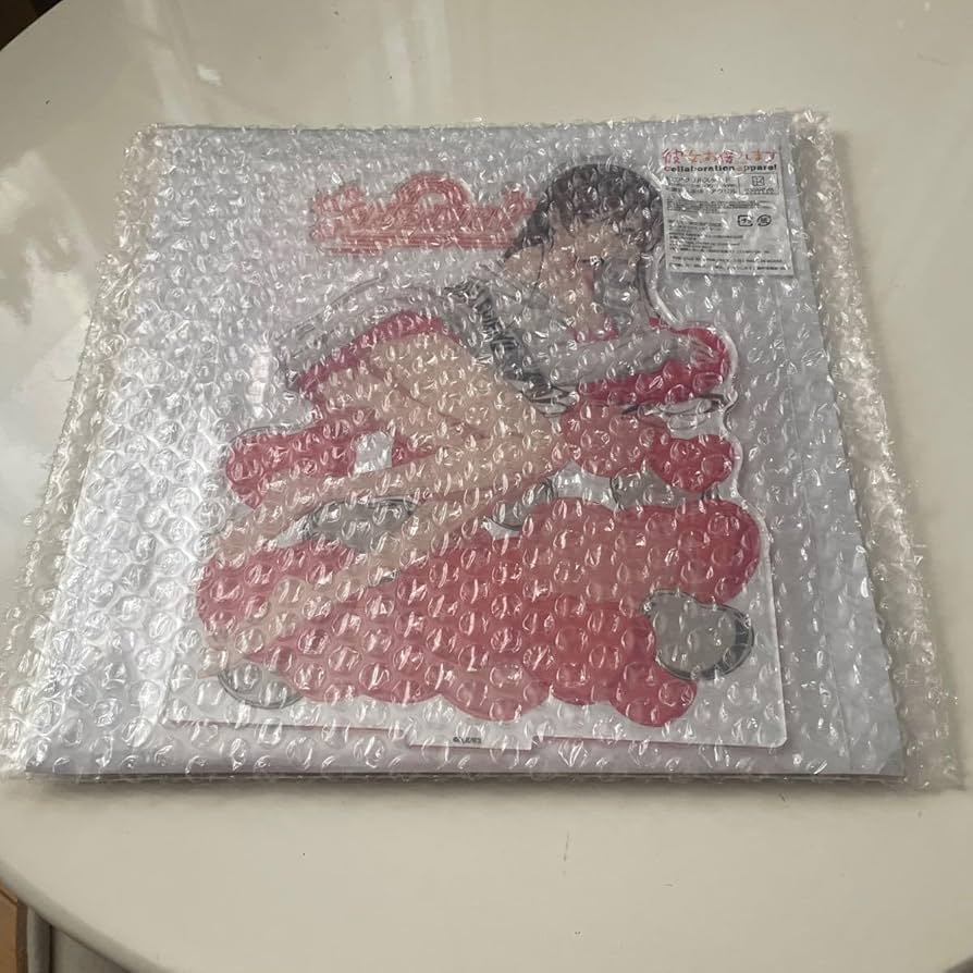 Amazon.co.jp: 彼女、お借りします UGCアパレルコラボ アクリル