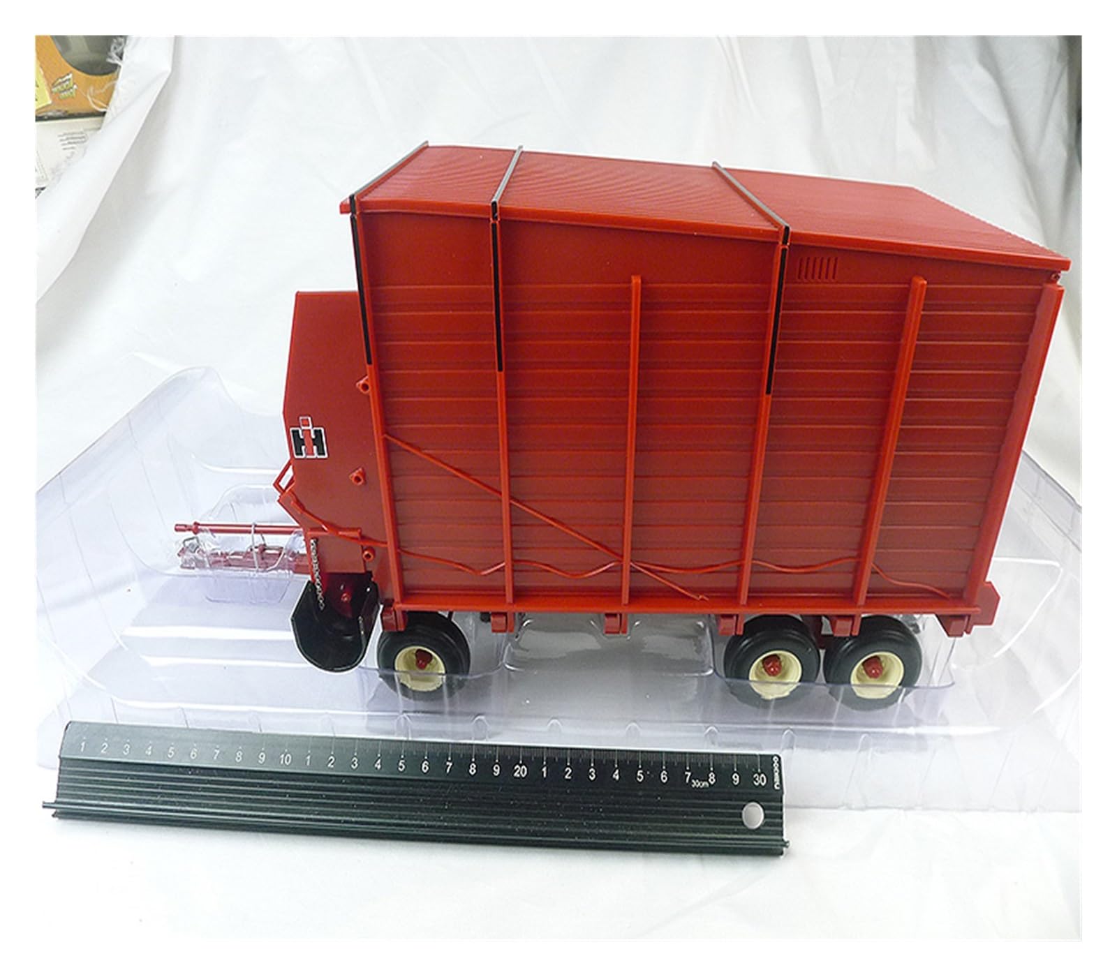 1:16 dla IH 120 wagon paszowy traktor model przyczepy vintage czerwona ozdoba lub statyczne przedmioty kolekcjonerskie