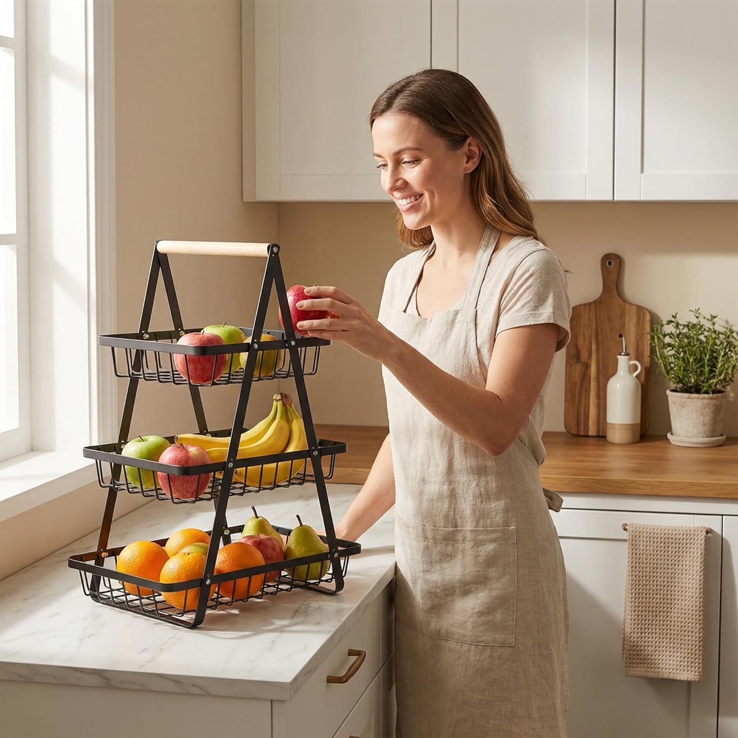 3-stöckige Obst Etagere aus Metall – großer Obstkorb schwarz mit abnehmbarer Obstschale, moderner Obsthalter für Küche, vielseitiger Ablagekorb mit Holzgriff, ideal für Obst, Gemüse, Brot und Snacks