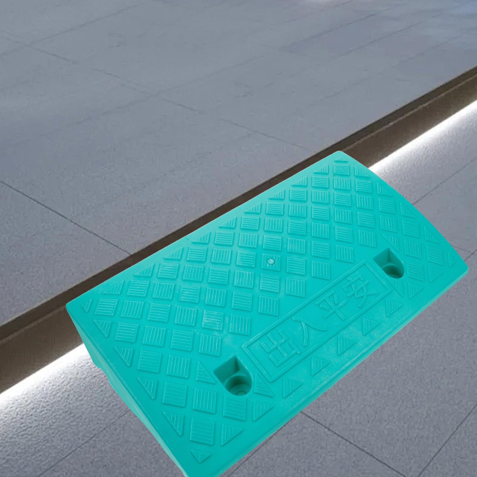GALPADA Rampa de Plástico Ligera y Multifuncional para Vehículos y Sillas de Ruedas, Fácil de Instalar para Entradas y Bordillos de Puertas Portátiles
