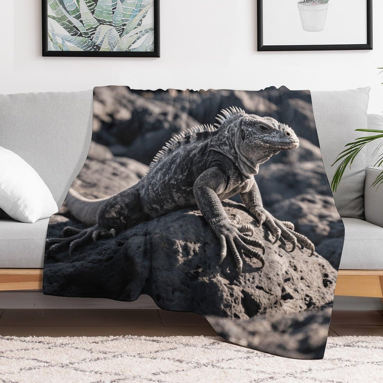 Custom MarineIguana Blanket Lightweight Flannel Fleece Throw for Couch Sofa Bed Luxury Soft Cozy Plush Lap Bedtime Blanket for All Seasons Bedroom Home Decor Gifts 30x40