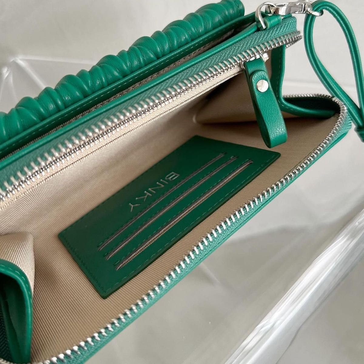 Amazon.co.jp: binky ショルダーバッグ グリーン バッグ お財布バック