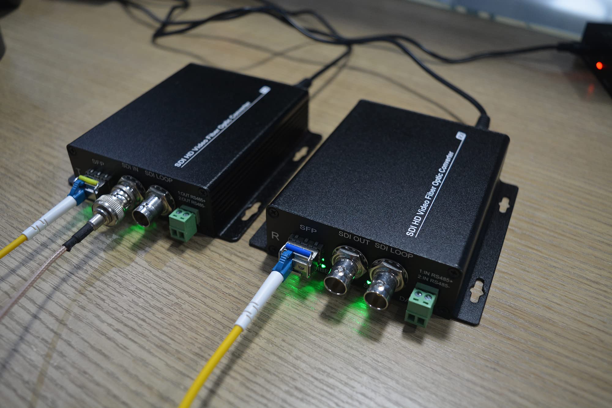 Amazon.co.jp: 3G/HD-SDI オーバーファイバーエクステンダー LC 非圧縮