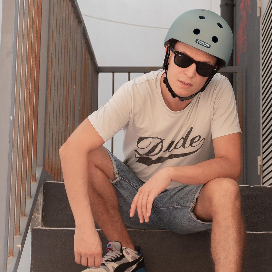 Melon »Rainbow Red« Leichter und Cooler Fahrradhelm für Damen, Herren und Kinder mit maximalem Schutz