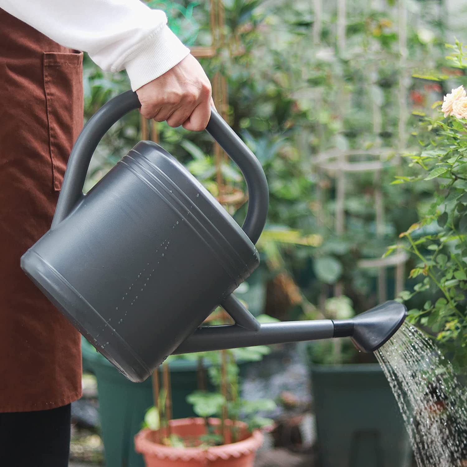 Annaffiatoio da 1,5 galloni per piante da esterno, grande annaffiatoio da giardino in plastica con bocca lunga per piante da appartamento da interno, tanica d'acqua con testa spruzzatore staccabile