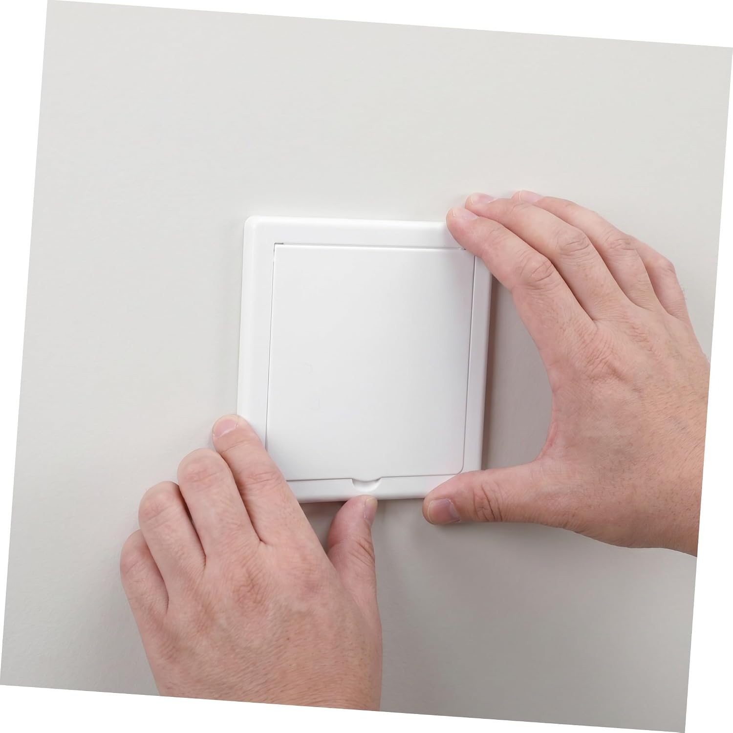 LABRIMP 2pcs White Plastic Switch Outlet Cover with Flip Cover Mechanism, Dust Prevention and Safety Protection for Electrical Plug Socket and 86 Type Switches, for Patio and Hotel Use