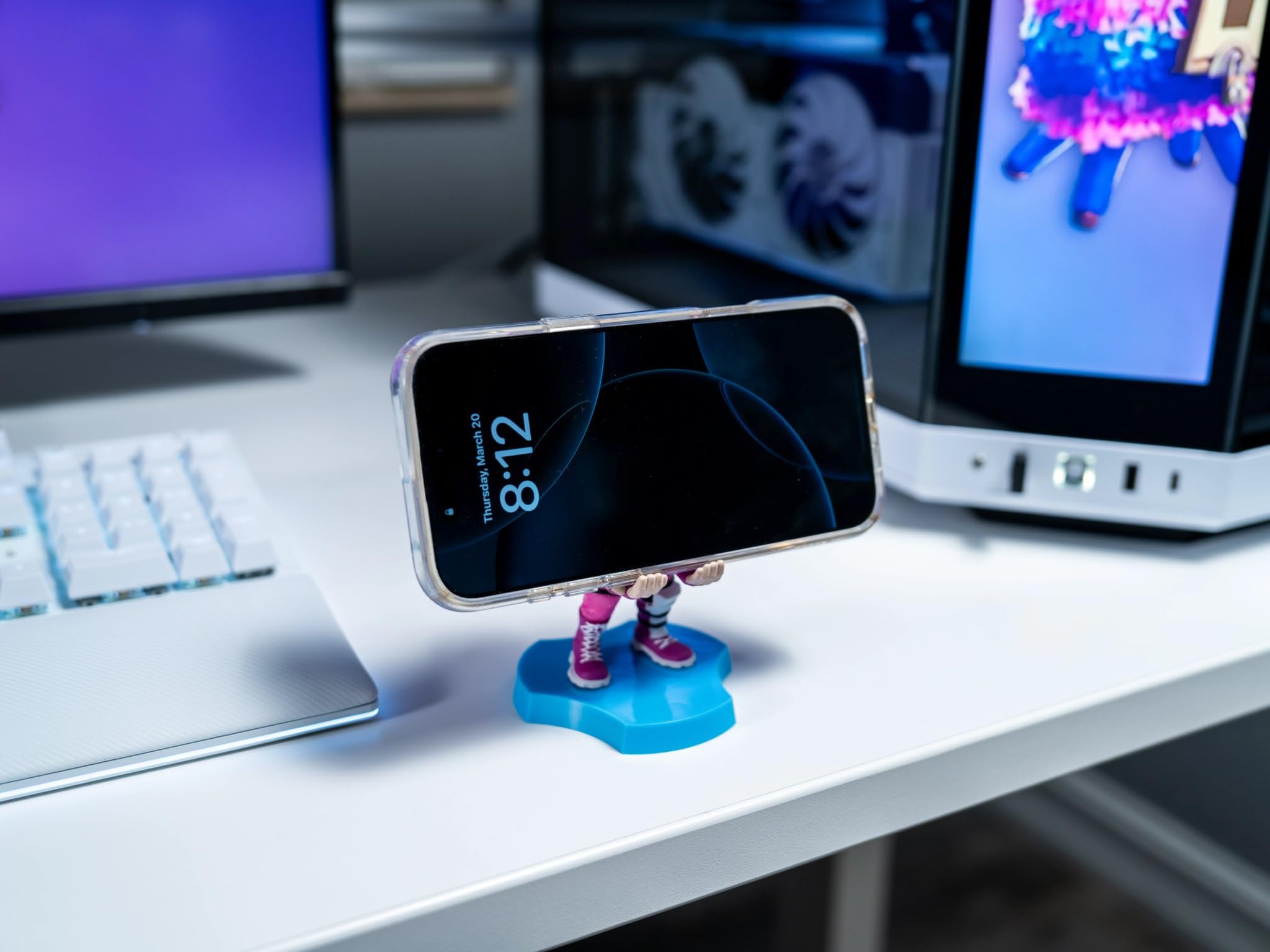 Cableguys Minis Fortnite Cuddle Team Leader Soporte Movil y Auriculares In Ear - Soporte movil Mesa para Auriculares y Dispositivos pequeños, Porta telefono Escritorio, Accesorios Gaming
