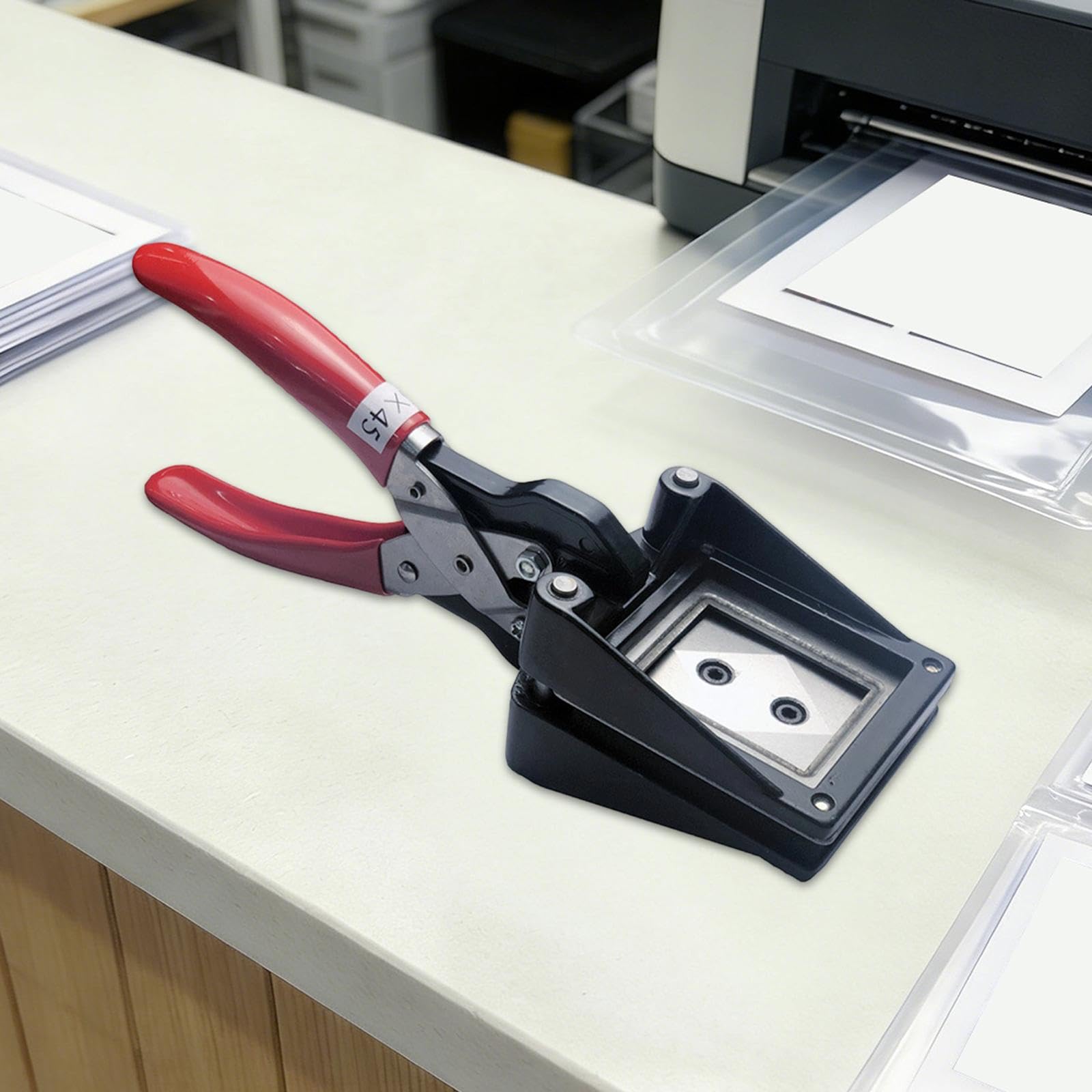 Colcolo Manuale di Istruzioni per la fustellatrice per fototessere, fustellatrice per Biglietti da Visita e per la Scuola.