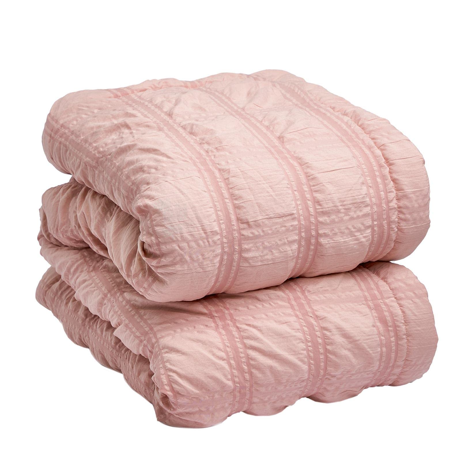 Sienna Seersucker Quilted Bedspread Blanket Throw Over Large Bed Cosy Pleated Filled Comforter, 150 x 200cm - Blush Pink