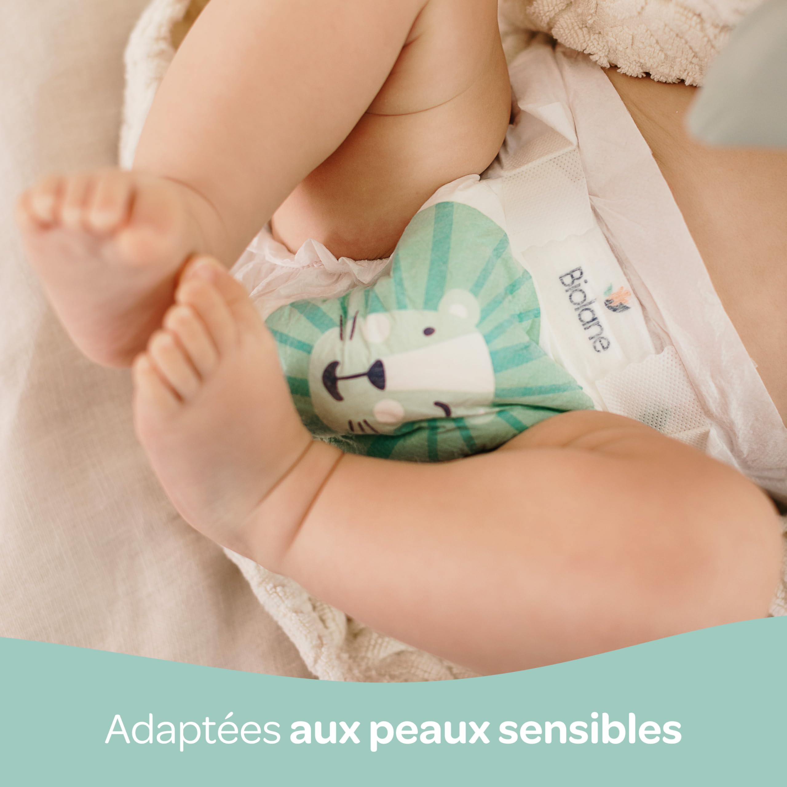 BIOLANE - Couches bébé taille 4 - (7-18 kg) - Peaux Sensibles - Ultra-Absorbant, Pas de Fuite, jusqu'à 12h au Sec - Confort & Protection - Pack 1 mois 144 couches - Fabriqué en France - 4