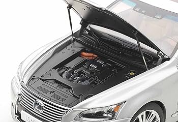 Amazon | AUTOart 1/18 レクサス LS600hL (シルバー・タン) 完成品 Amazon | AUTOart 1/18 レクサス LS600hL (シルバー・タン) 完成品