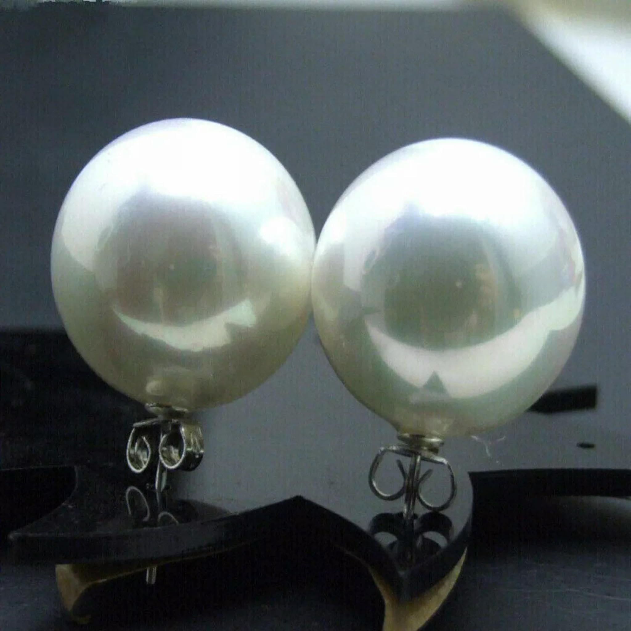 Pendientes de Plata 925 con Perla de Concha Marina Redonda Blanca de 10-11 mm, Regalo para Las Fiestas.