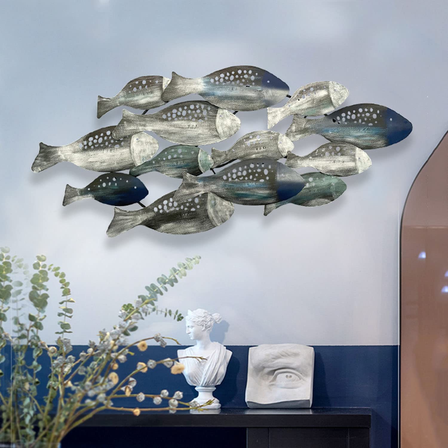 Amazon.co.jp: モダンな壁彫刻金属魚の壁の装飾、3D魚の群れの