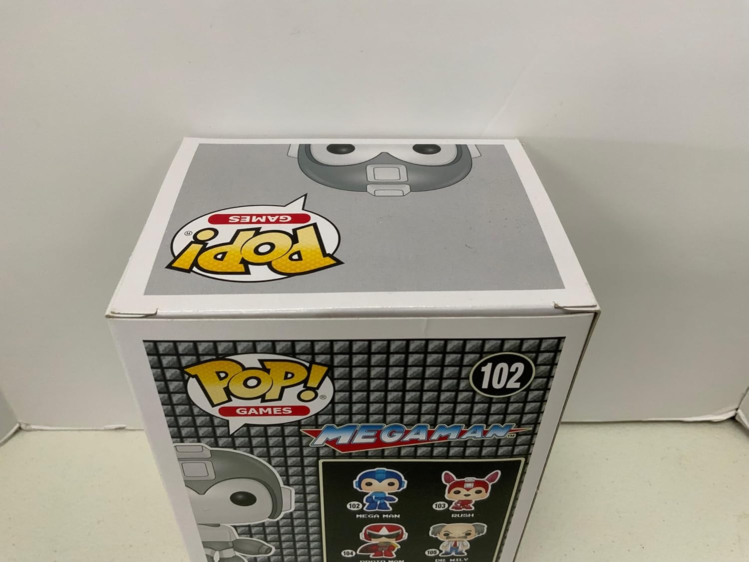 POP Funko Games Retro Mega Man Exclusive #102