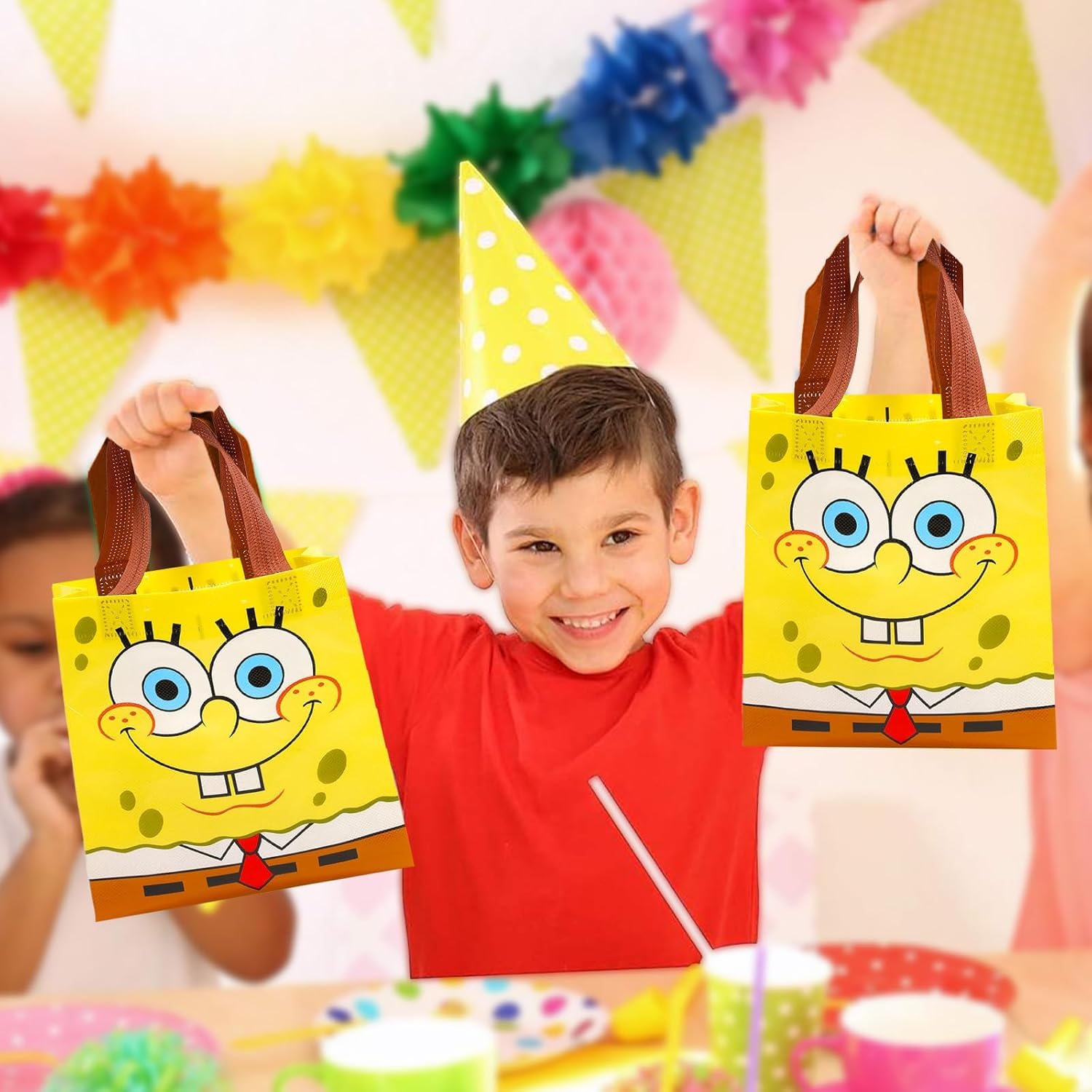 Spongebob - Set di 24 bomboniere con sacchetti per feste, mini libri da colorare, adesivi e tatuaggi temporanei, articoli per feste di compleanno Spongebob per bambini