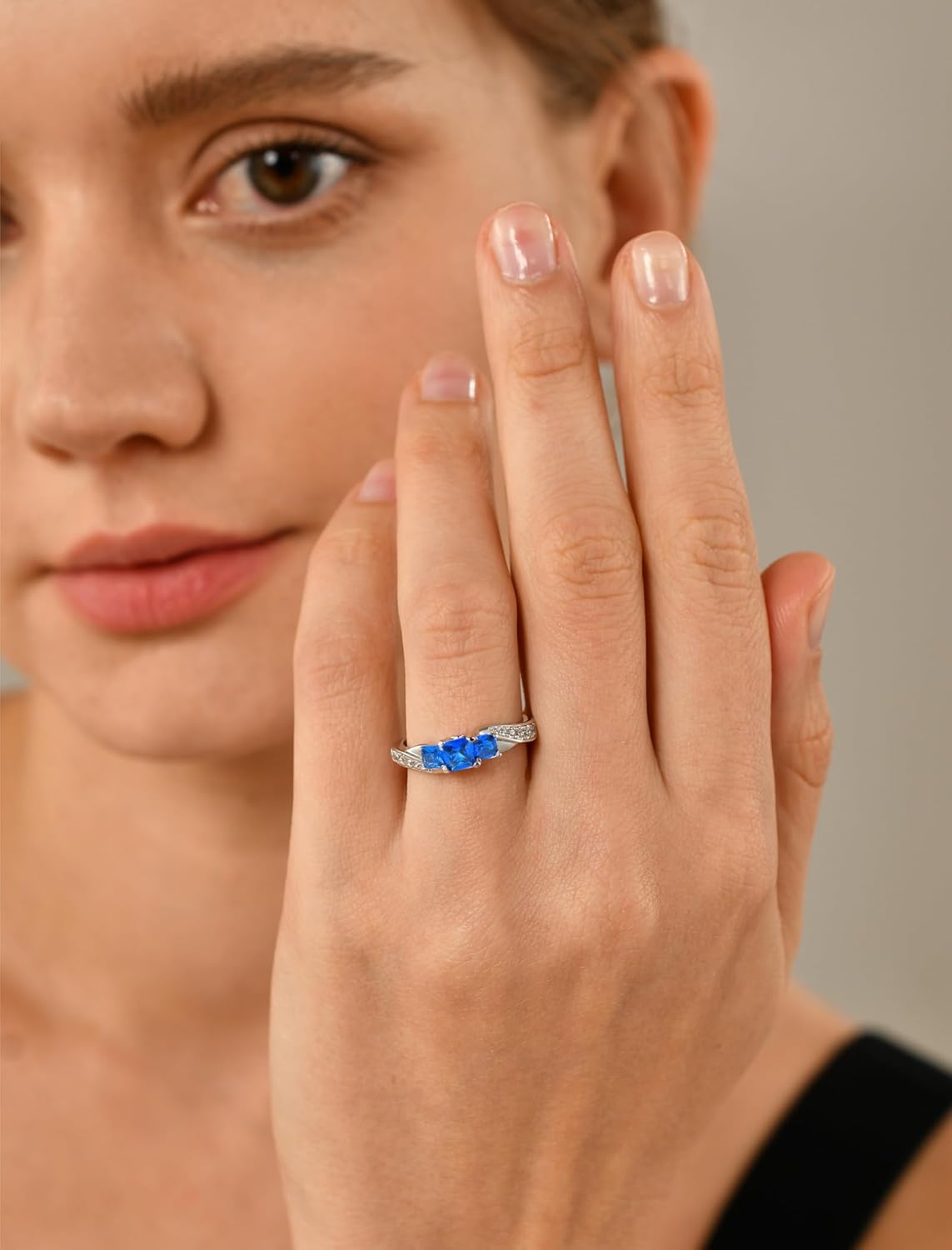 YL Women's Sterling Silver Clear Created Sapphire 3-stone Princess Cut Wedding Rings for Engagement Jewelry-size8