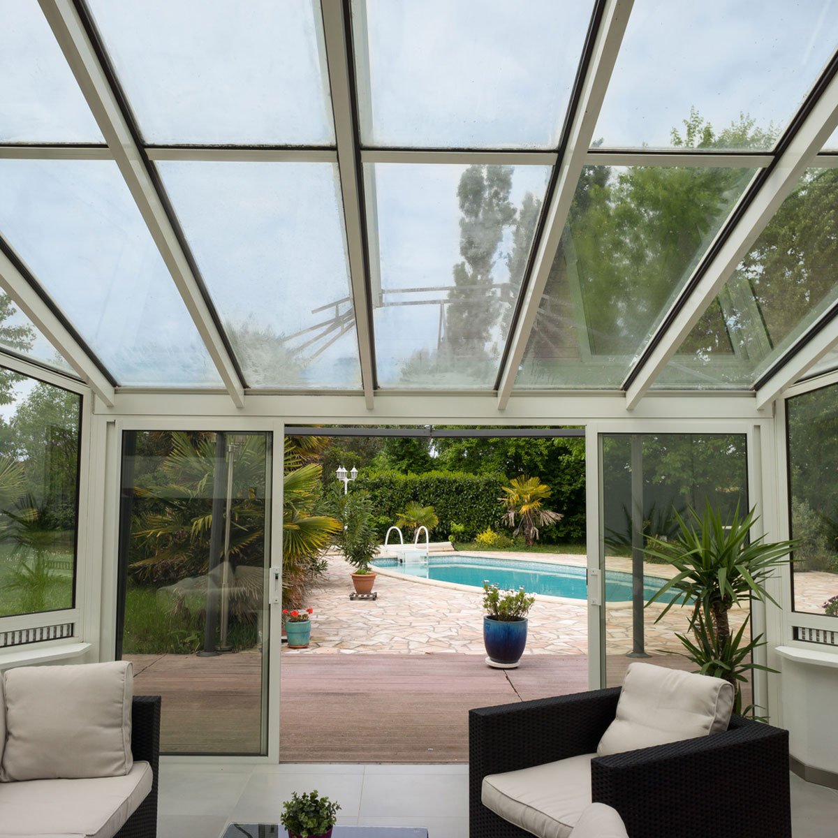 MadeInNature Film Solaire adhésif pour fenêtres Effet Miroir argenté Taille au Choix (Sol 150, Largeur 1.52 m x Longueur 4 m)