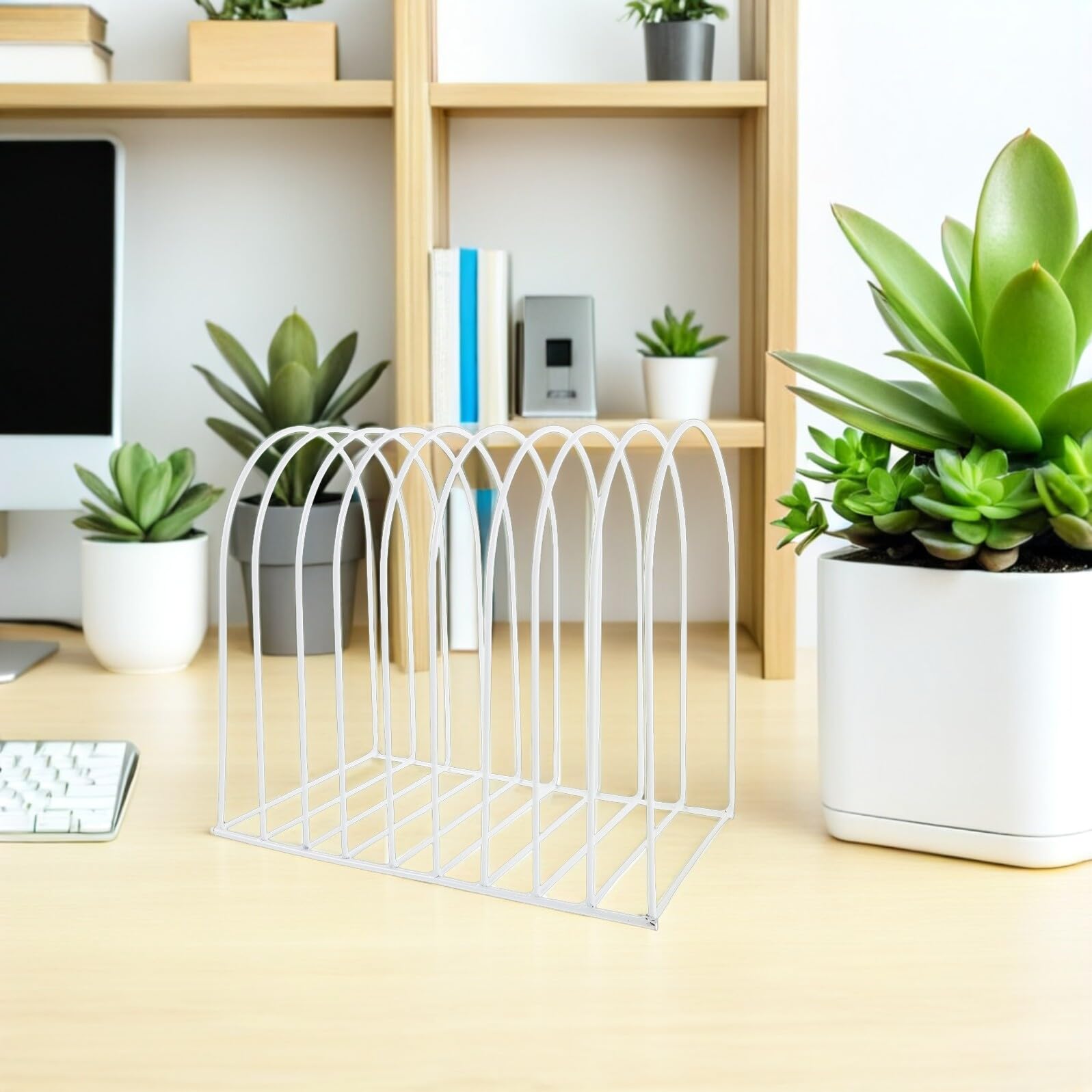 DOITOOL Organizzatore da Scrivania in Metallo Bianco con Sezioni Verticali Libreria da Ufficio Compatta per Archiviazione File e Cartelle Scaffale Portadocumenti per Piccoli Spazi