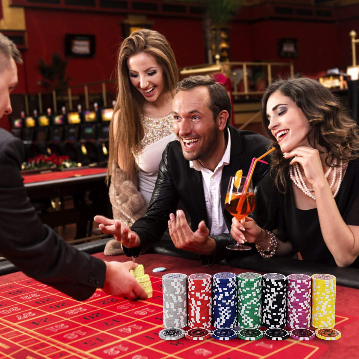 DREAMADE Mallette de Poker Verrouillable avec 300 Jetons avec Autocollant Laser, Bouton de Donneur, 2 Jeux de Cartes, 5 Dés et Mallette de Poker en Aluminium (Noir)