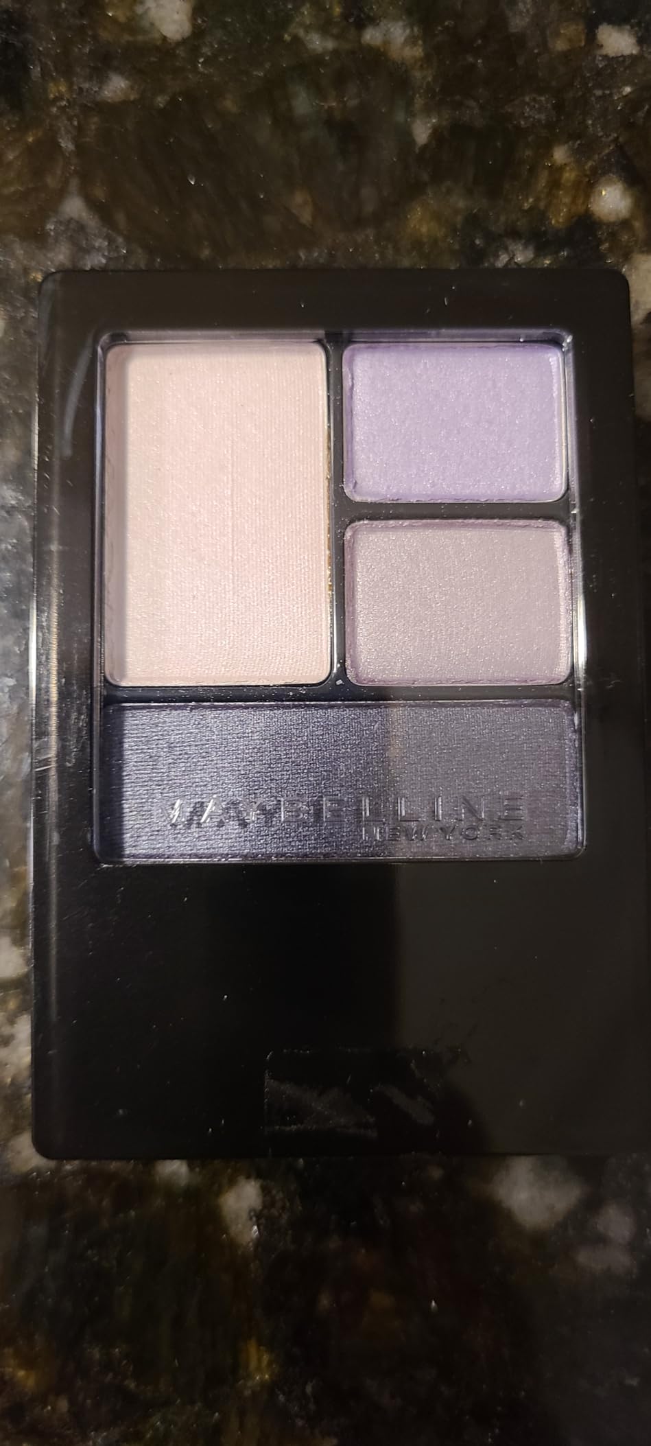 Maybelline New York Expert Wear Eyeshadow Quads, 20q Velvet Crush Perfect Pastels, 0.17 Ounce