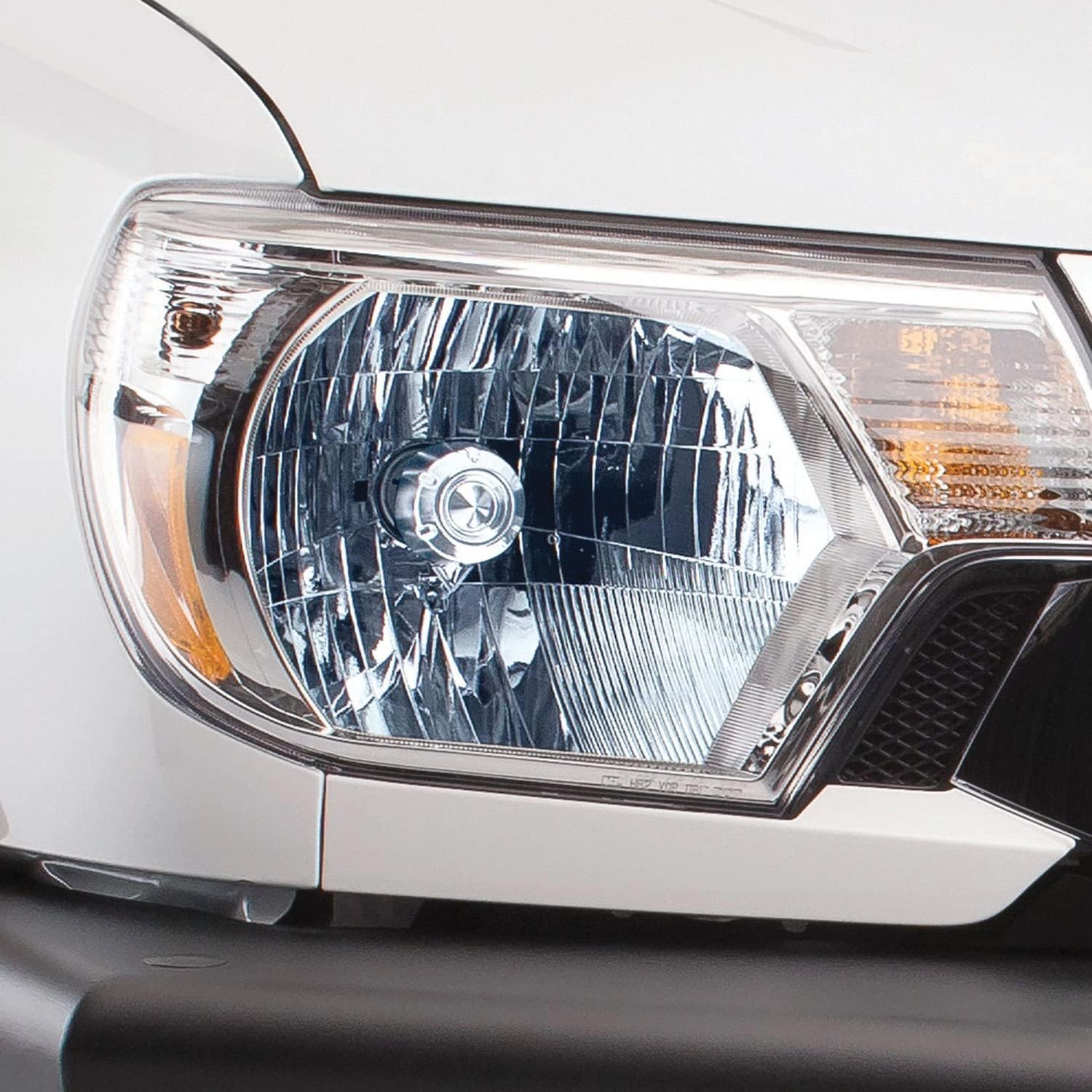 Piaa 23-10111 Xtreme White Hybrid H11 Bulb (3900K - 12V 55W), 2 Pack