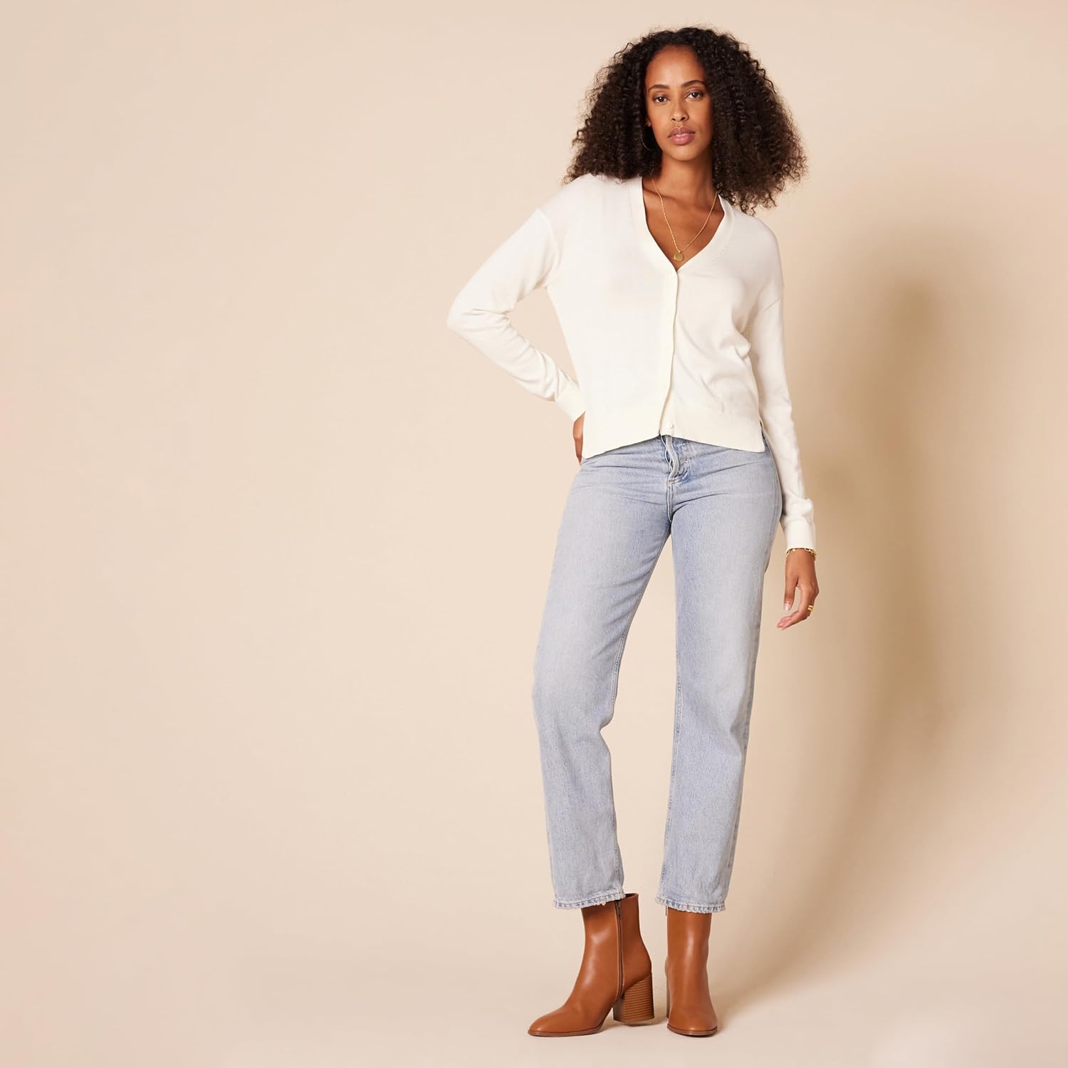 Amazon Essentials Women's Clean Heel Ankle Boots - Image 6