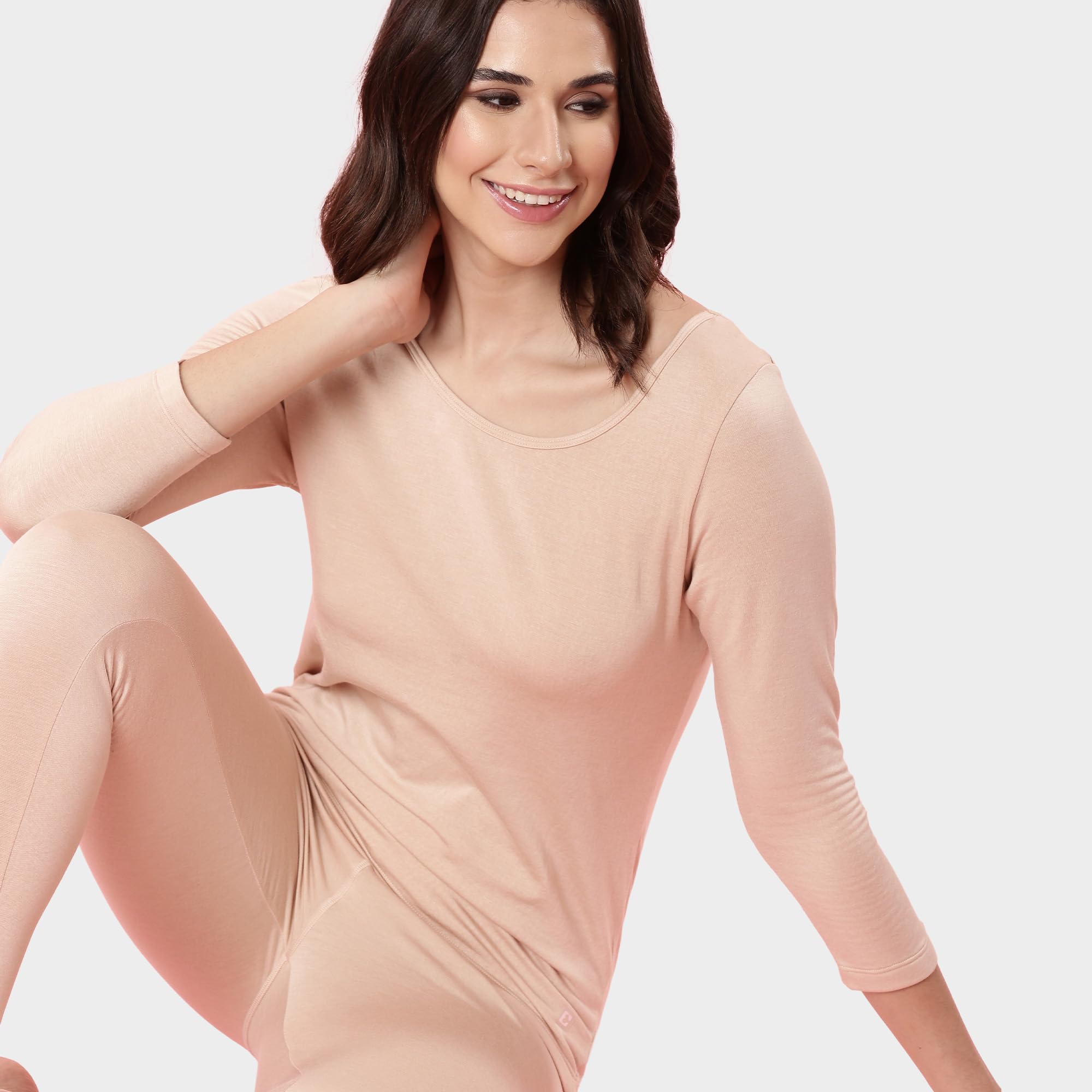 Enamor Maglia termica ultra leggera da donna con trattamento antisudore e finitura antimicrobica, TH05