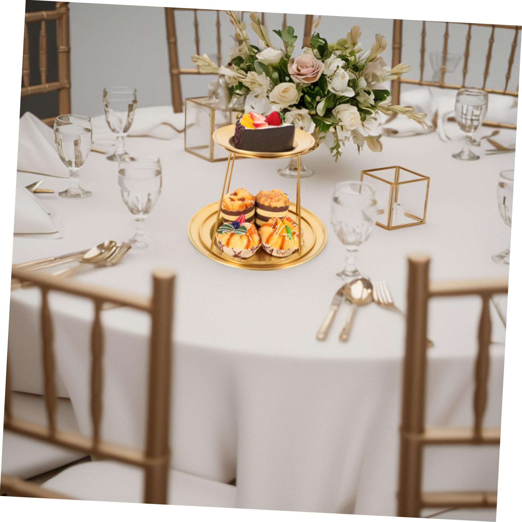 Ciieeo Soporte para Servir de 2 Niveles de Acero Inoxidable Dorado, Diseño Elegante y Simple, Fácil Mantenimiento y Optimización de Espacio para Buffets y Cenas