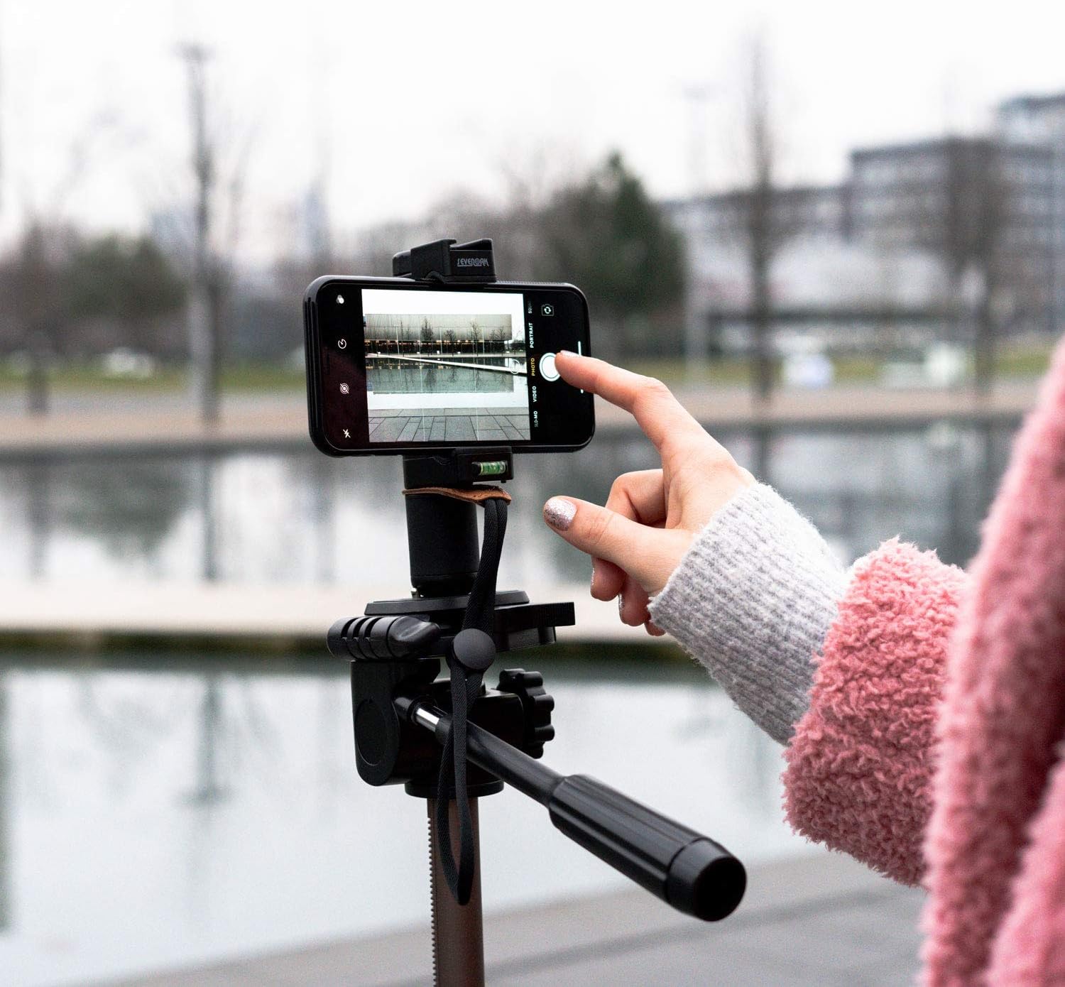 FocusGrip Monopod Professional Smartphone Holder Stabiliser Tripod Mount