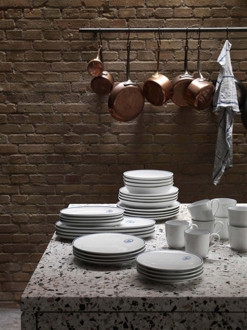 Amazon.co.jp: Royal Copenhagen ブルーライン ロングオーバル