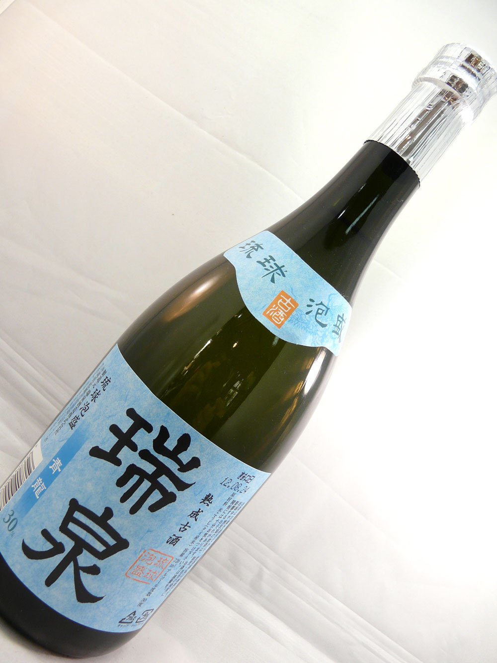 Amazon.co.jp: 青龍 3年古酒(箱付) [ 焼酎 30度 沖縄県 720ml ] : 食品