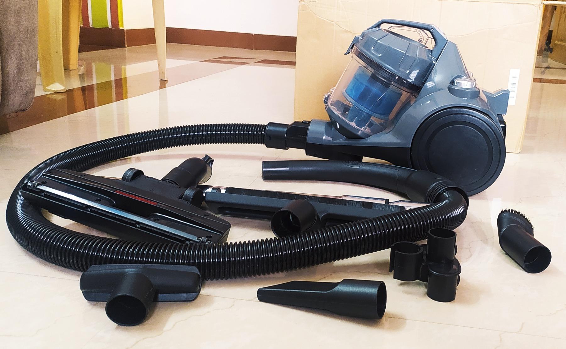 AmazonBasics Cylinder Bagless Vacuum Cleaner with Power Suction, Low