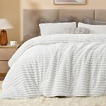 BEDELITE Fleece Queen Comforter Set 3 Pieces, All Season Soft Fluffy Grey Bedding Set, Fuzzy Warm Comforter, Bedding with 2 Pillow Cases