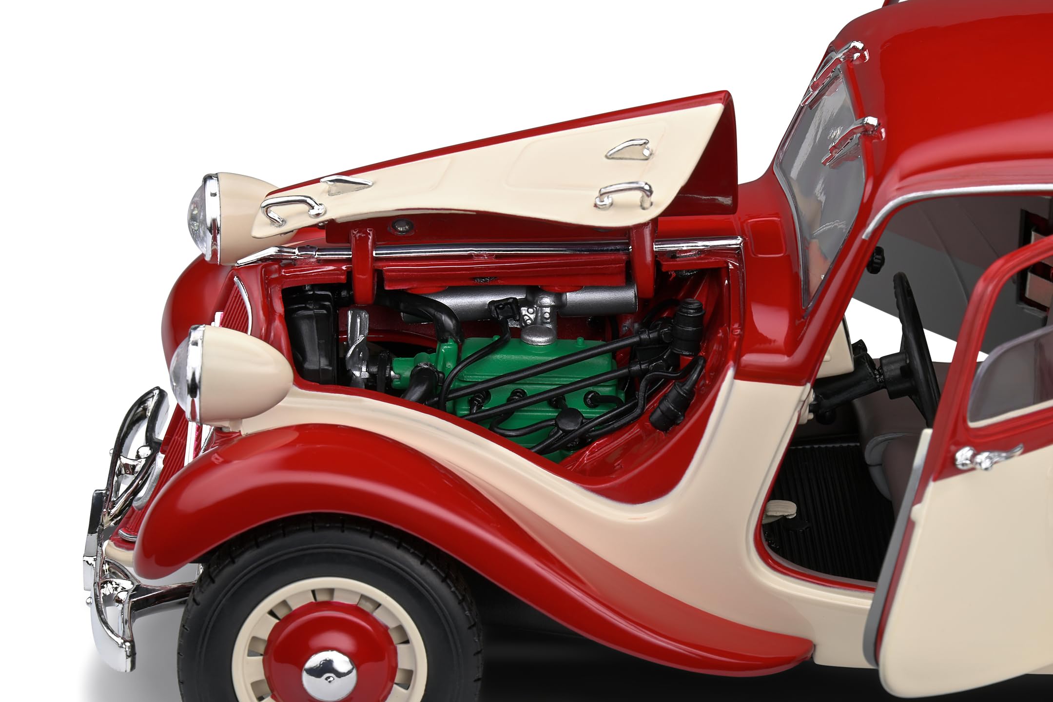 Solido Modellino auto scala 1:18 Citroen Traction 7 rosso