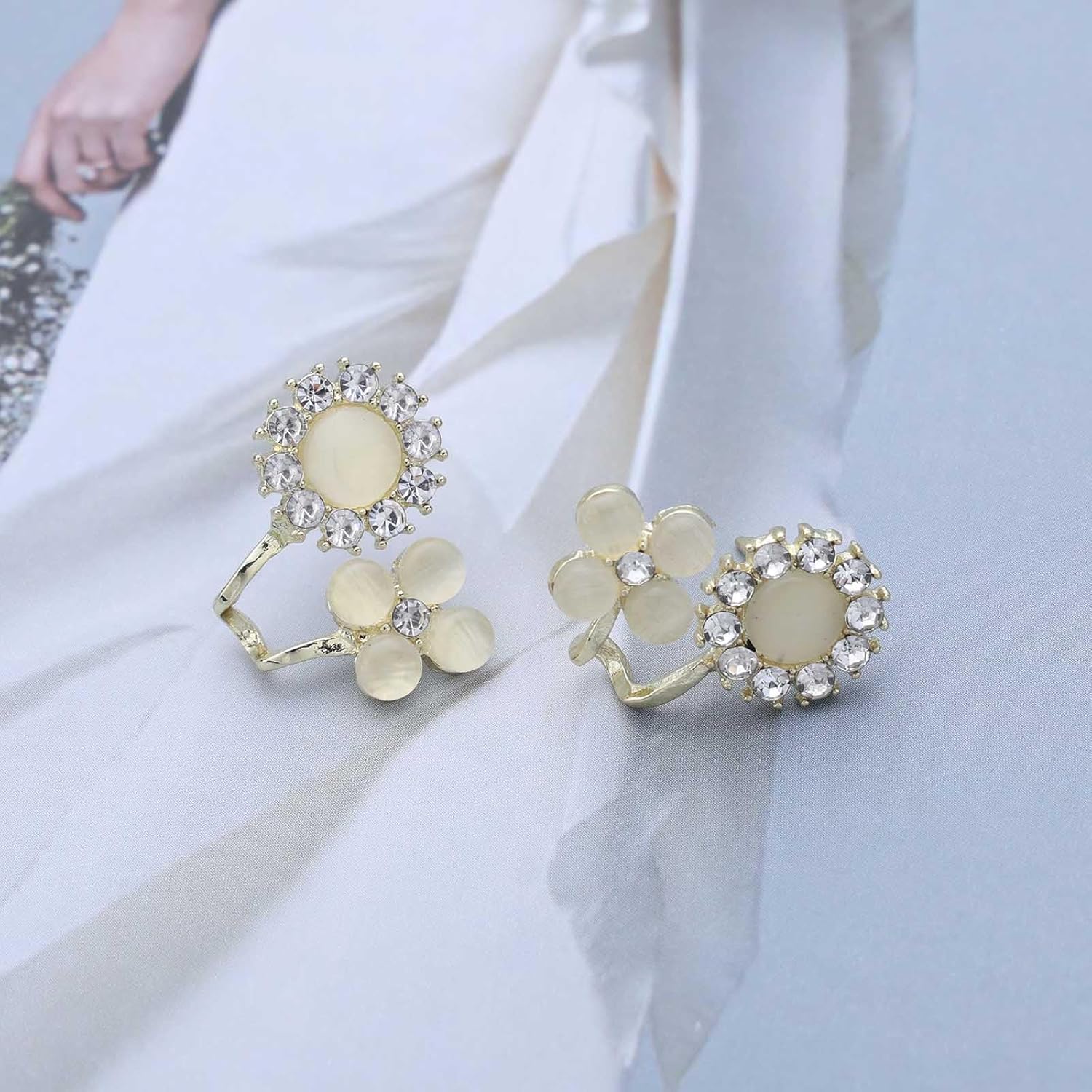 Vintage Crystal Flower Stud Earrings Rhinestone Moonstone Earrings Gold Cz C-Shape Stud Earrings Crystal Opal Earrings for Women - Image 5