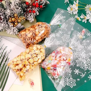 Christmas Cellophane Gift Bags, Christmas Treat Bags, 100 Pcs Clear Snowflake Cookie Candy Cellophane Bags with Twist Ties, goodie bags for Xmas Winter Holiday Party Favor Bags Goody Supplies