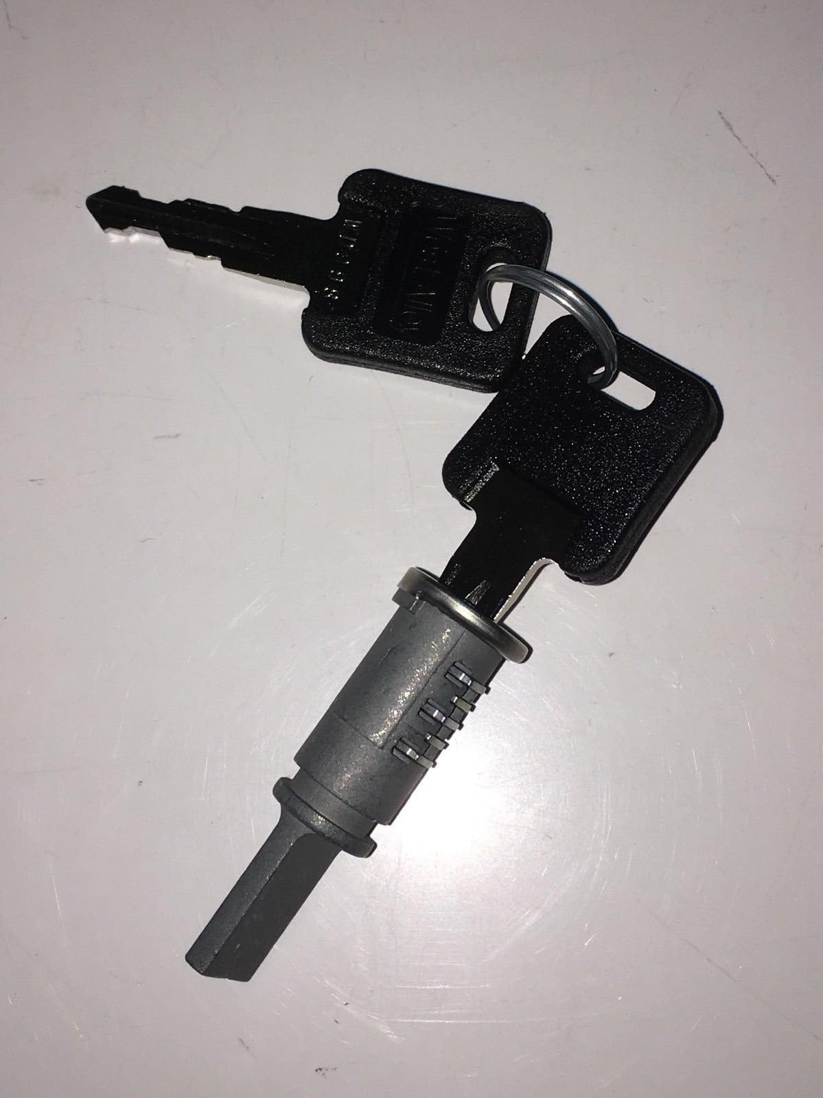 CARAVAN REPLACEMENT BARREL FOR DOOR LOCK C/W 2 KEYS -A1058