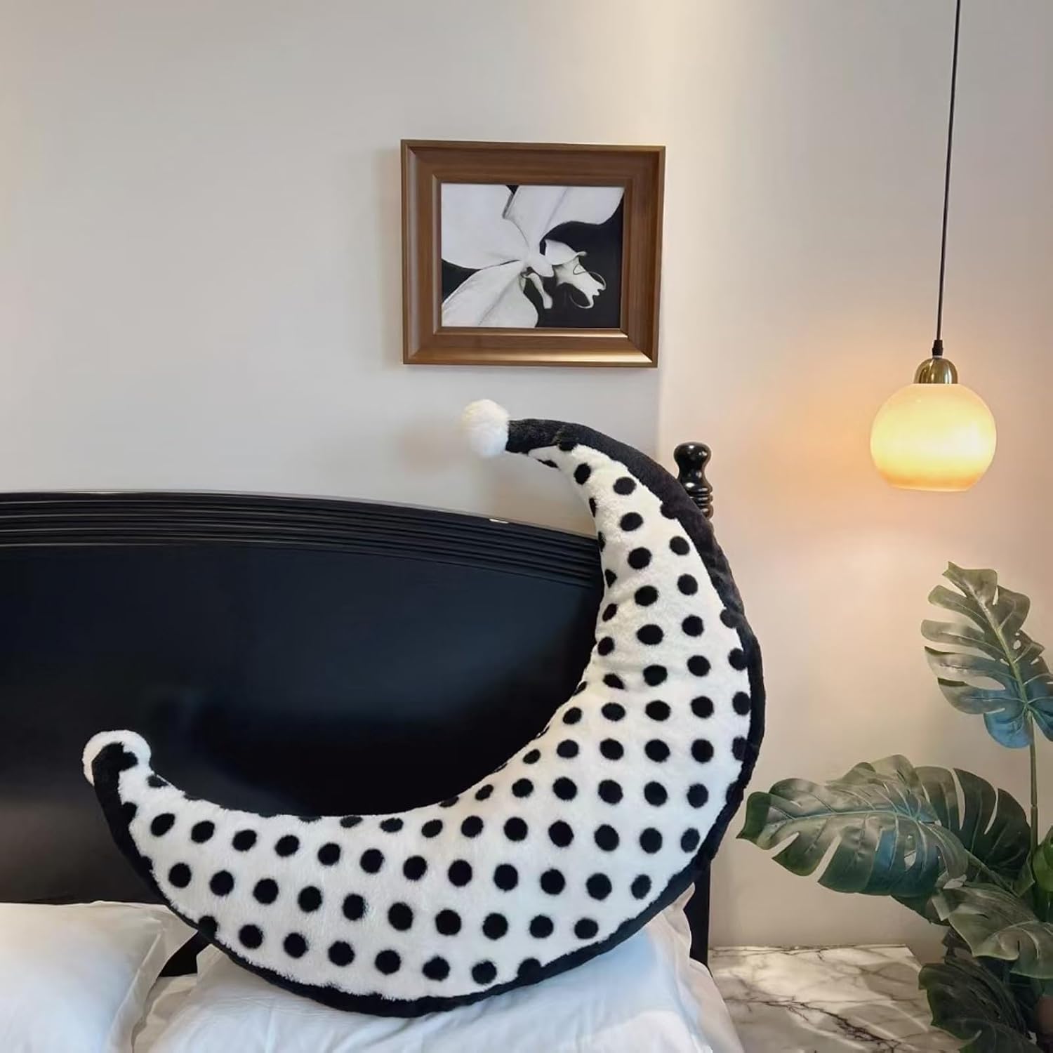 Moon Shaped Body Pillow, 39.5" Crescent Moon Shaped Throw Pillow, Between the Knees Pillows for Side Sleeping, C-Shaped Cuddle Pillows, Soft Bed Decor for Bedroom, Dorm (F)