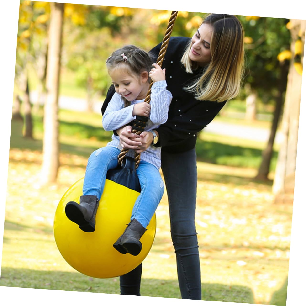 FAVOMOTO Inflatable Buoy Ball Swing Seat Boys and Girls Outdoor Swingset Toy Tree Swing Rope Random Color