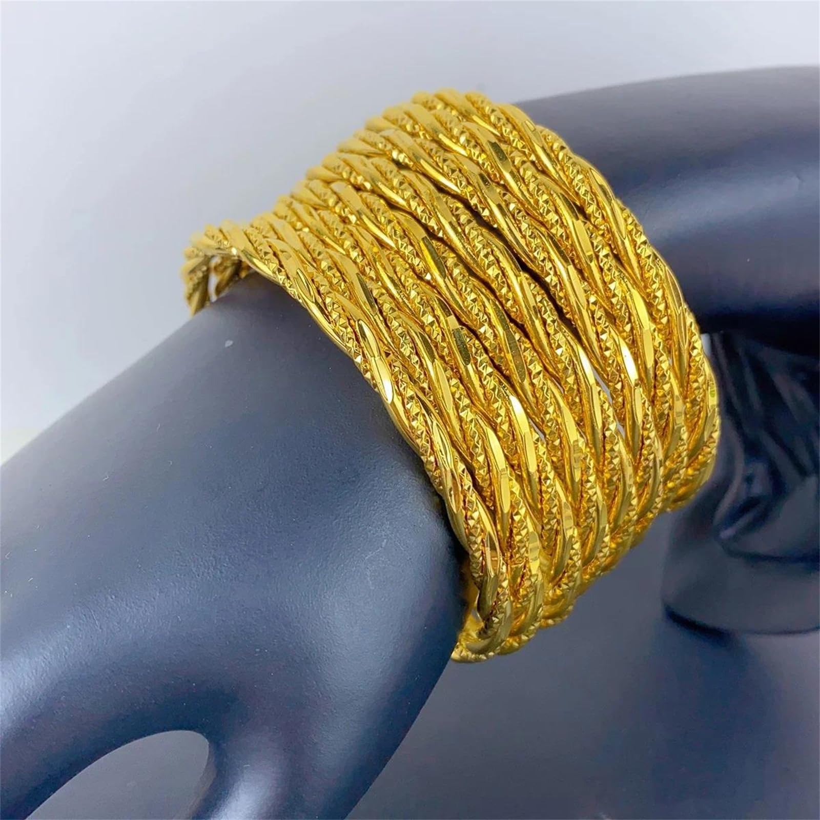LYGBAOFUL Brazalete de Color Dorado de 62 mm para Uso Unisex. Pulsera de aleación de Cobre de Estilo Bohemio para un Accesorio de Boda o Fiesta Inspirado en el diseñador.