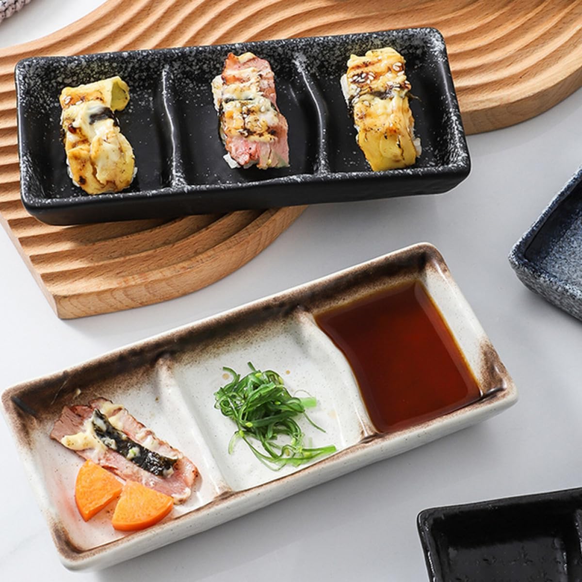 2Pcs Japanese Style Ceramic Sauce Plates Three Porcelain Seasoning Dishes for Sushi Condiments and Side Dishes Kitchen Supply